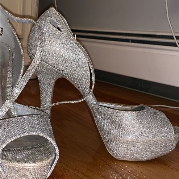 Metallic Platform Pumps - Picture 2 of 4